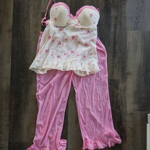 Pink and White Floral Women's Sleepwear Set